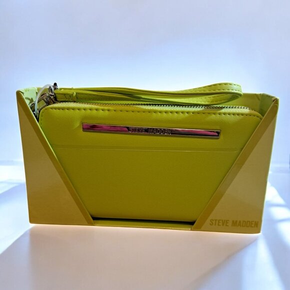 Steve Madden Handbags - Steve Madden SLG-1100 Lemon / Green Bzippy Boxed Wallet NWT